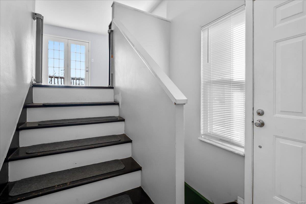 5121 Weber Road St. Louis, MO 63123 - Photo 9 of 34