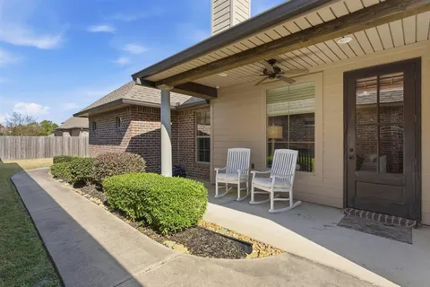 $350,000 | 1056 Richmond Circle, Lake Charles, LA 70605