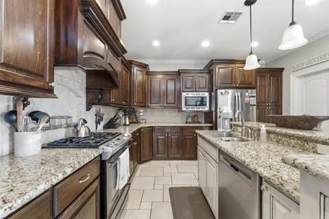 $350,000 | 1056 Richmond Circle, Lake Charles, LA 70605