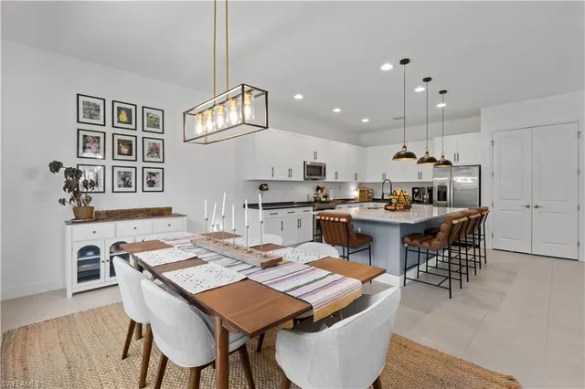 $869,000 | 20860 Thistle Leaf Lane, Estero, FL 33928