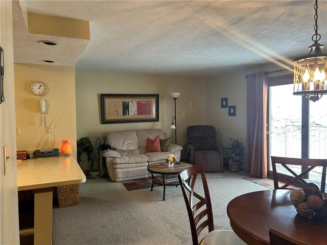 $159,000 | 308 Clubhouse Drive, Washington, PA 15301