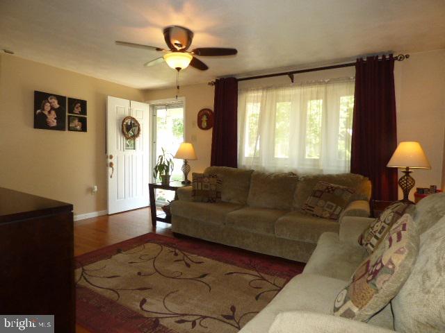 3111 Robin Road York, PA 17404 - Photo 2 of 16 Gallery Image 2