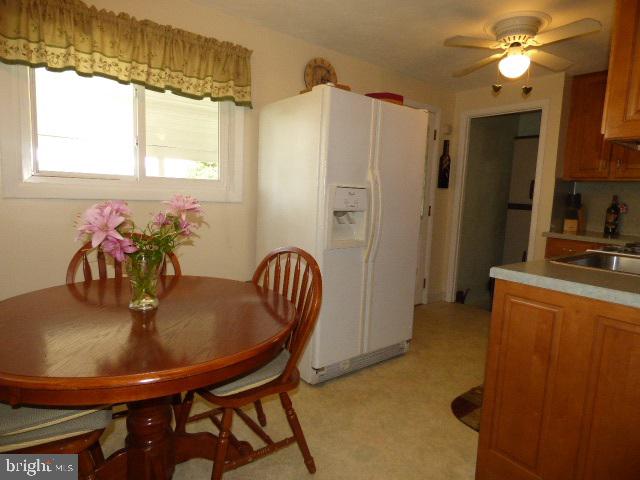 3111 Robin Road York, PA 17404 - Photo 3 of 16 Gallery Image 3