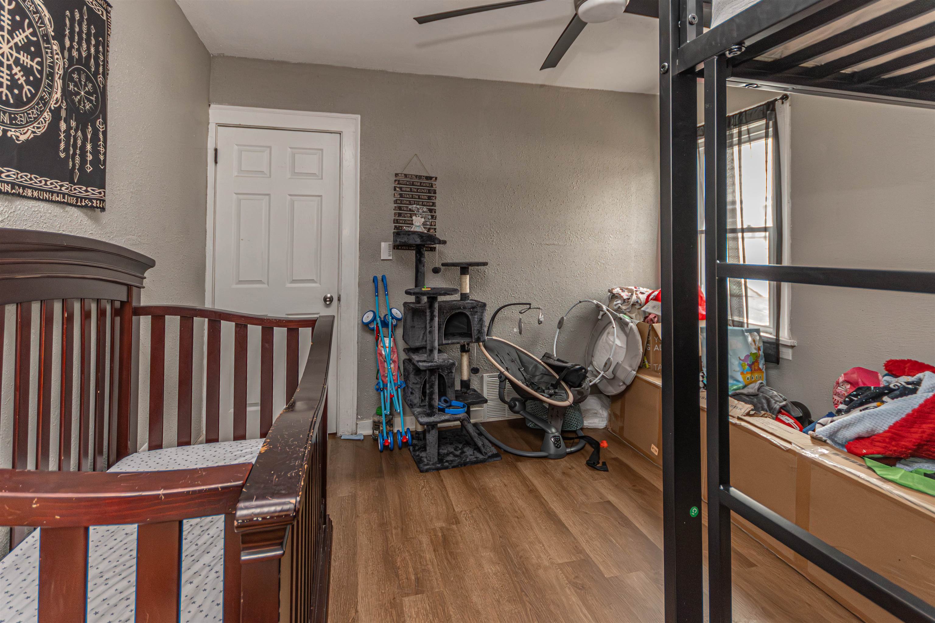 2827 Knight Avenue Rockford, IL 61101 - Photo 10 of 16 a view of a room with gym equipment