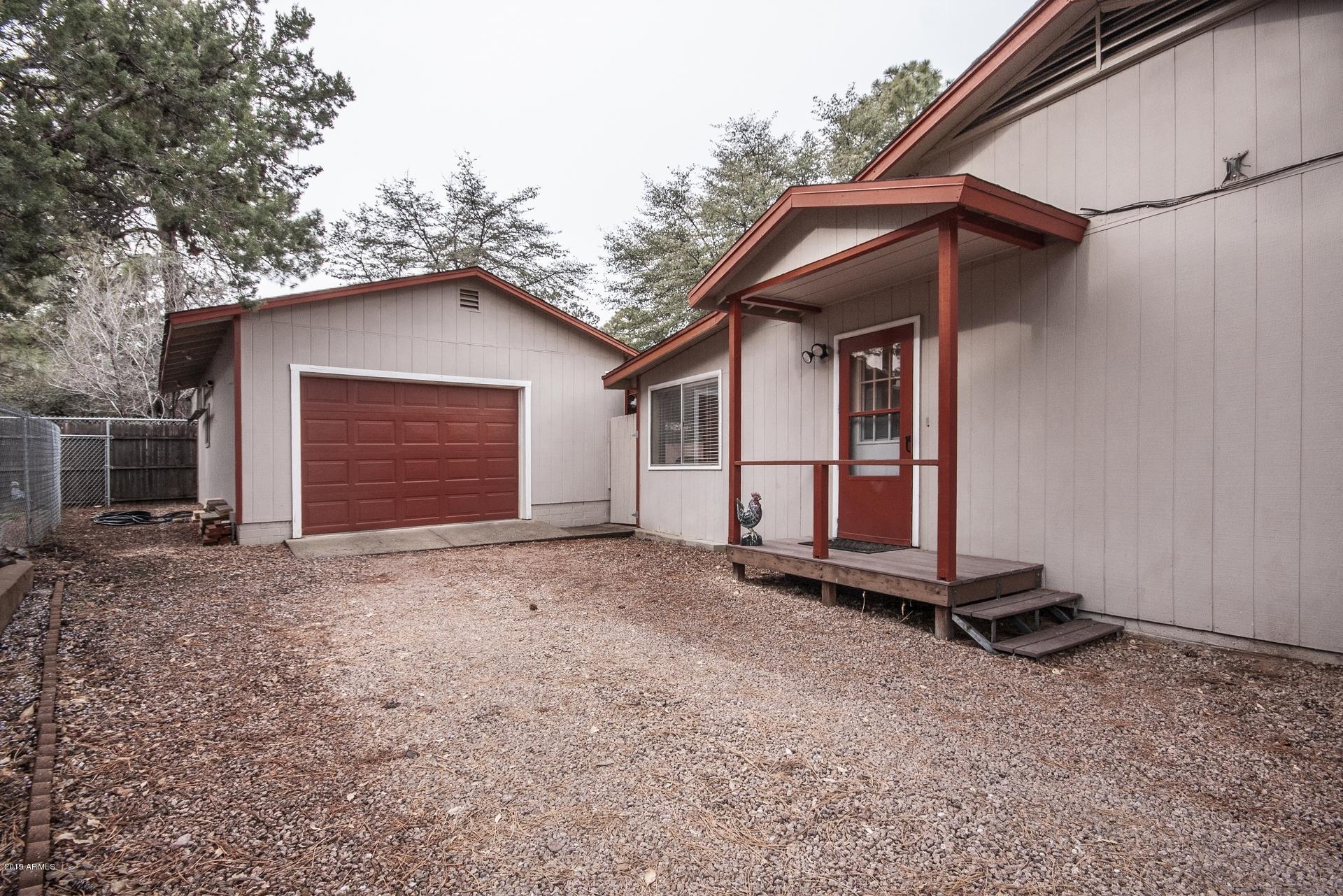 810 South Ridgeway Street Payson, AZ 85541 - Photo 3 of 40 Garage and side door view