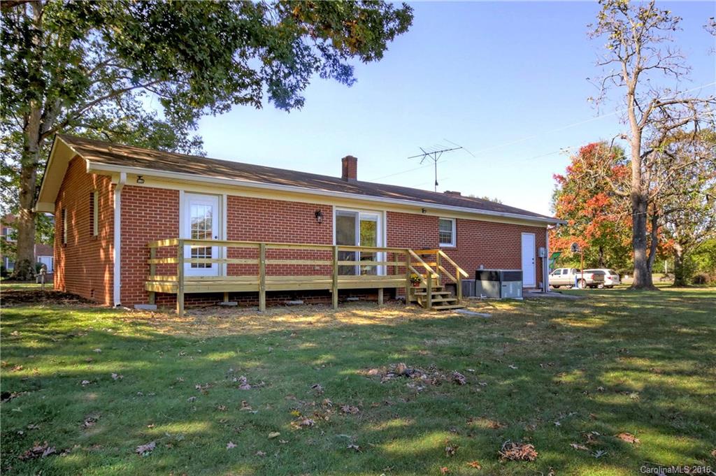 452 Madison Road Mocksville, NC 27028 - Photo 3 of 24 Gallery Image 3