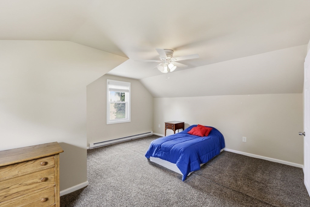 271 Wildermere Street Chicopee, MA 01020 - Photo 28 of 41