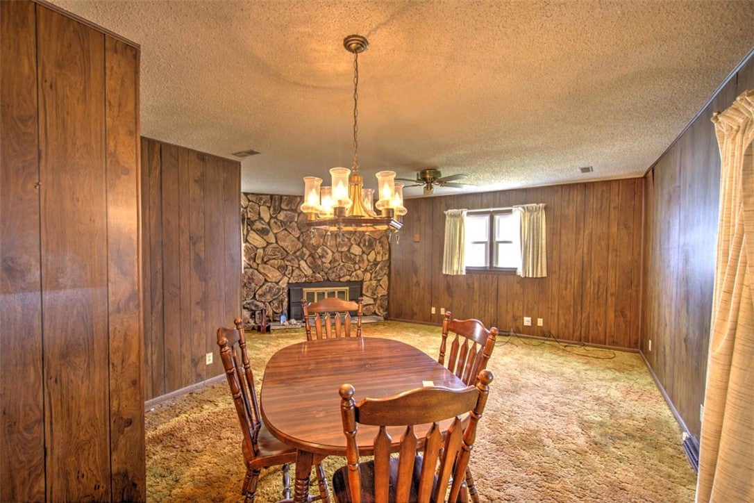 270 Shutter Drive Decatur, IL 62526 - Photo 14 of 31 Gallery Image 14