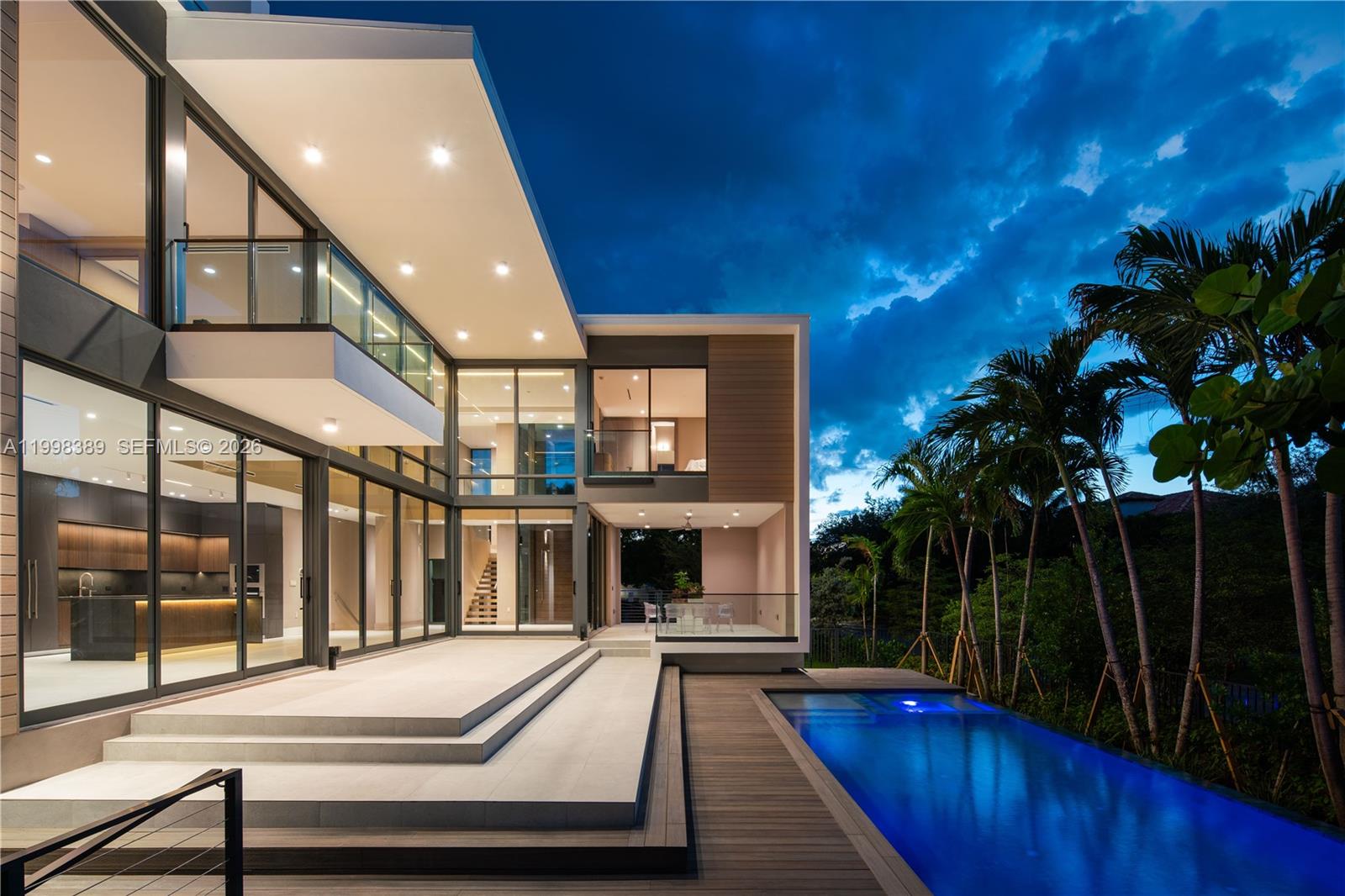 571 Glenridge Road Key Biscayne, FL 33149 - Photo 19 of 33