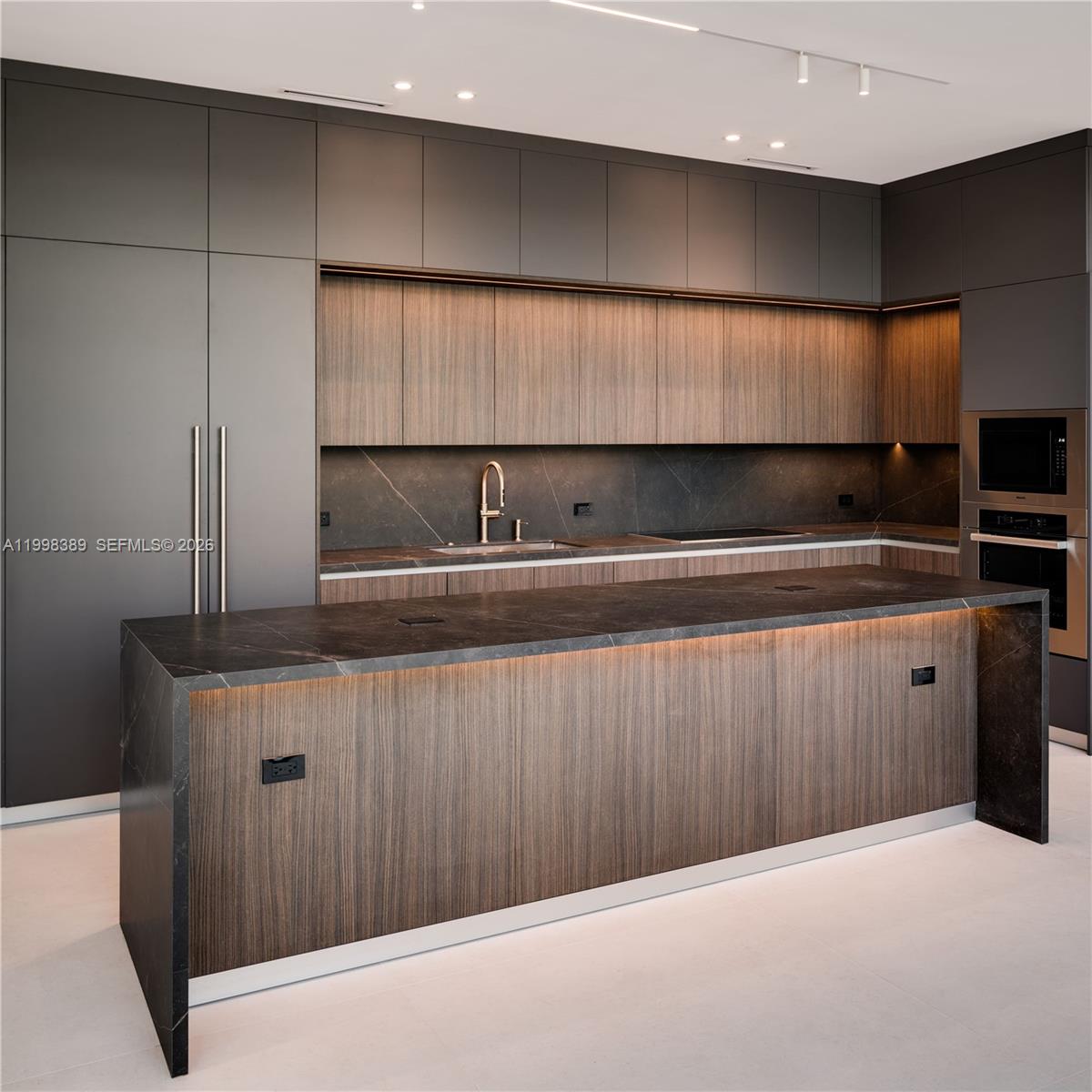 571 Glenridge Road Key Biscayne, FL 33149 - Photo 32 of 33