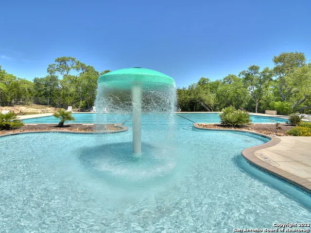 a view of a tennis court