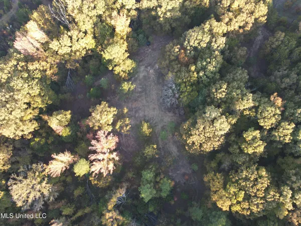 $285,240 | Franklin Drive, Batesville, MS 38606