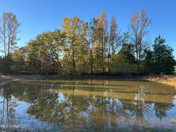 $285,240 | Franklin Drive, Batesville, MS 38606