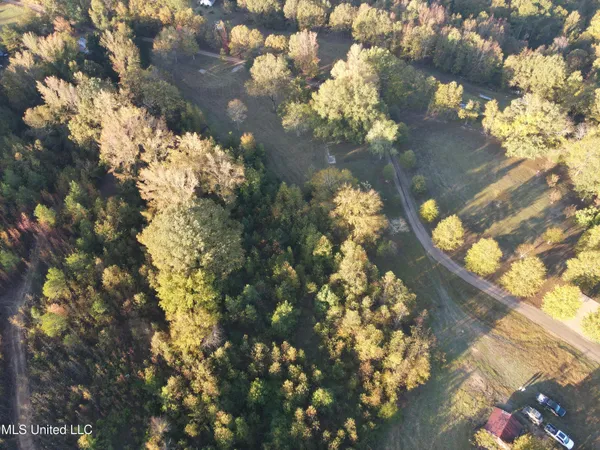 $285,240 | Franklin Drive, Batesville, MS 38606