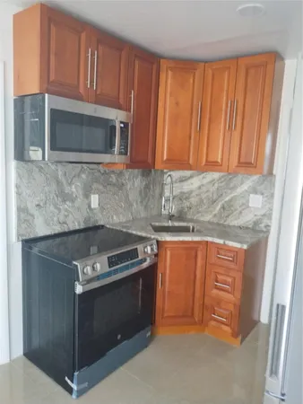 $1,000 | 505 Southeast 6th Avenue, Okeechobee, FL 34974