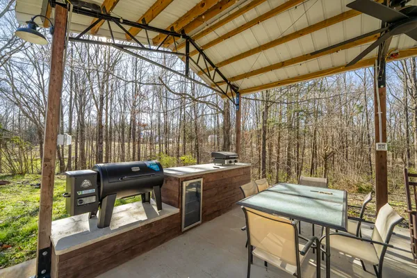 $549,000 | 835 Breckenridge Lane, Savannah, TN 38372