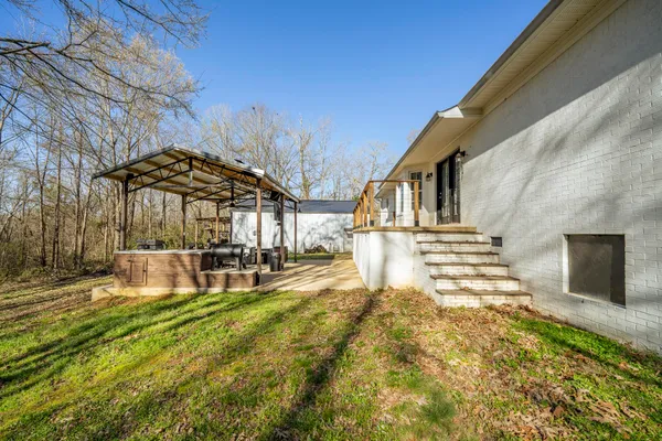 $549,000 | 835 Breckenridge Lane, Savannah, TN 38372