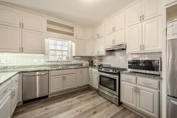 $549,000 | 835 Breckenridge Lane, Savannah, TN 38372