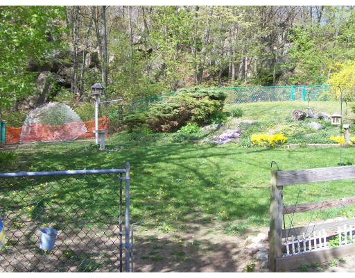 149 Den Quarry Road Lynn, MA 01904 - Photo 5 of 7 Gallery Image 5