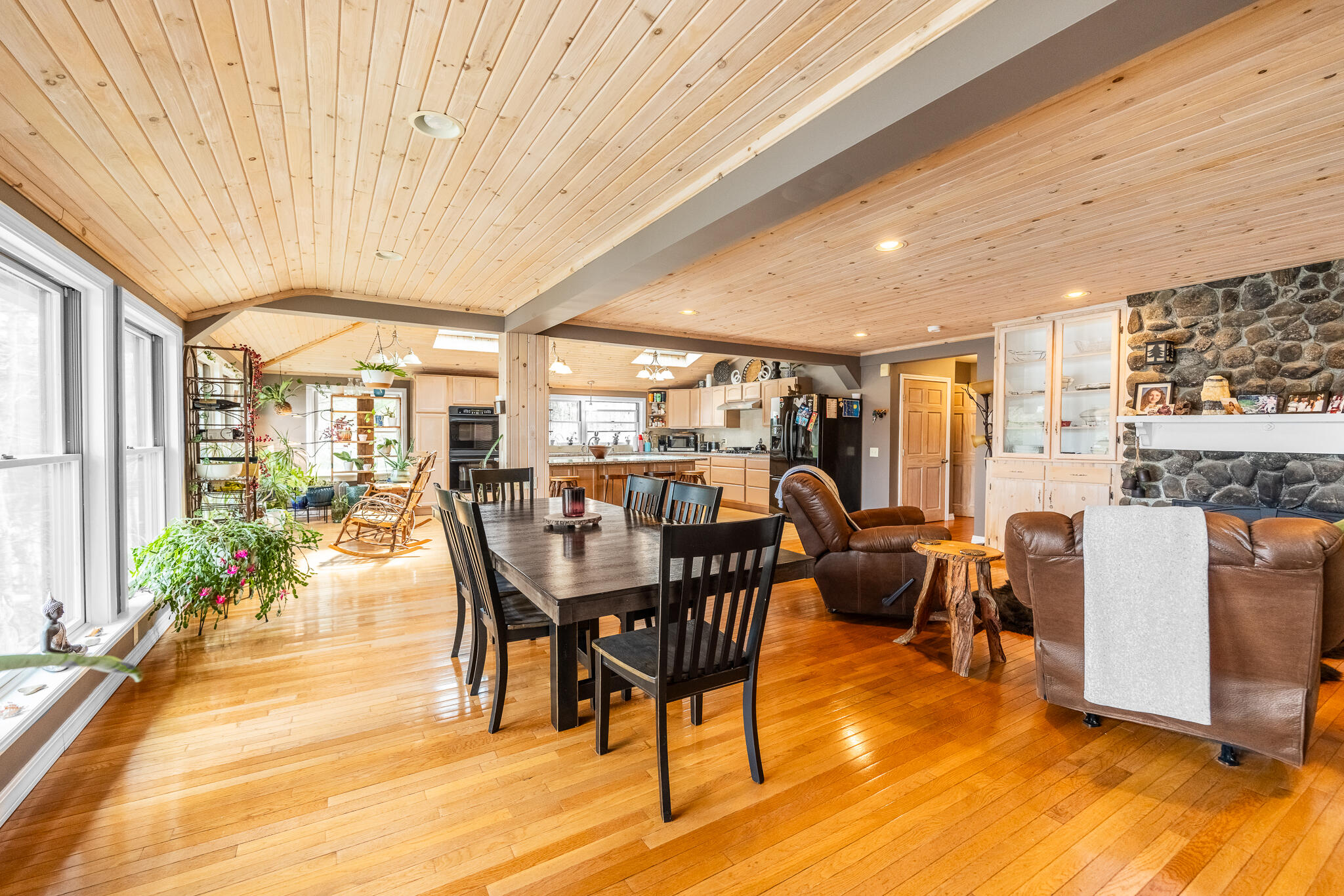 91 Mulberry Road Dedham, ME 04429 - Photo 20 of 46 Living-3
