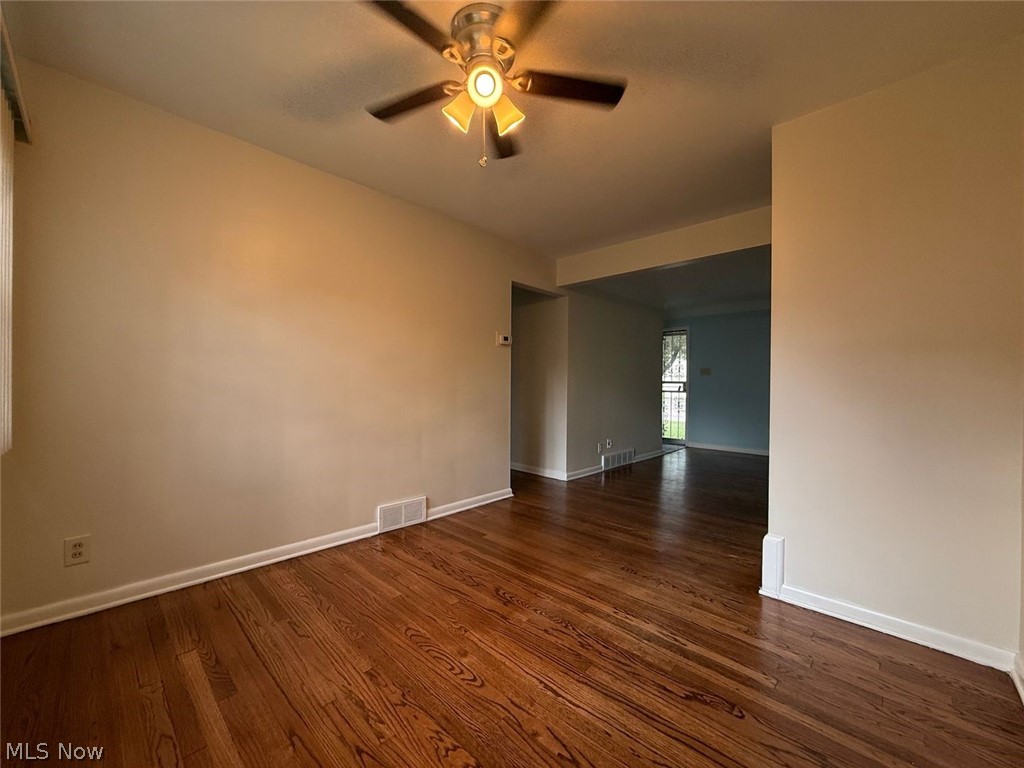 24113 East Silsby Road Beachwood, OH 44122 - Photo 5 of 28