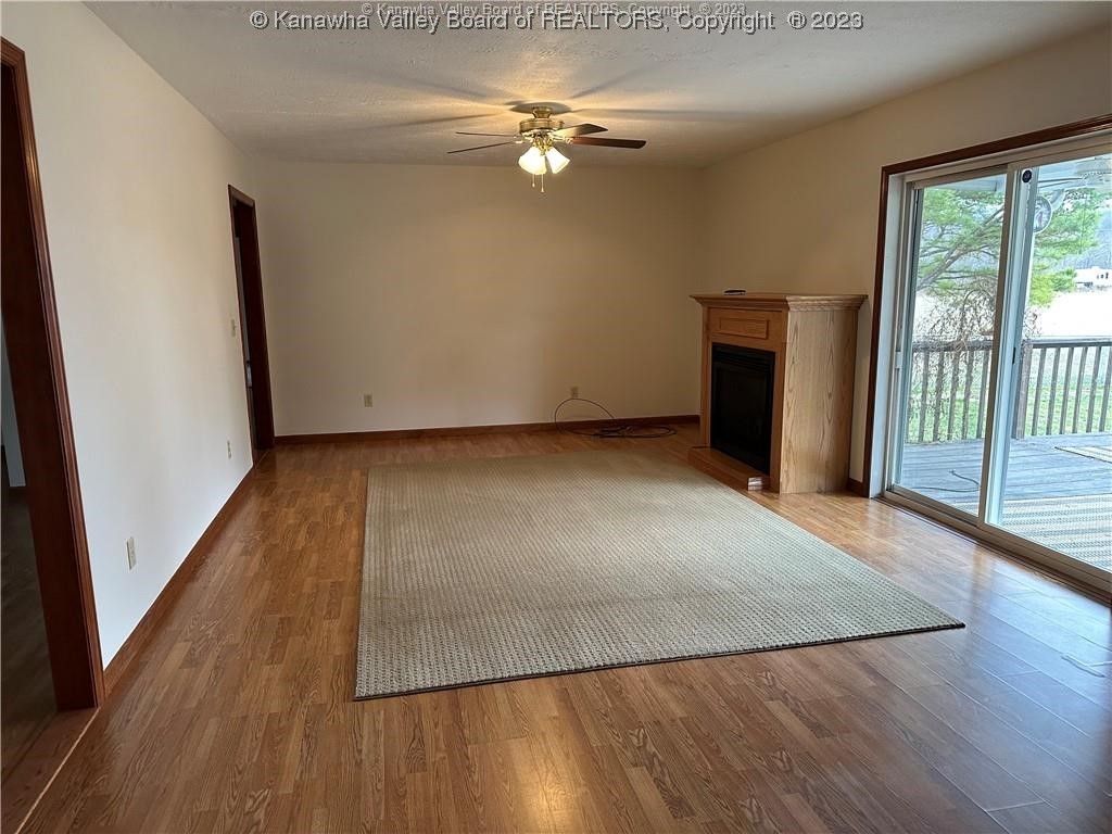 5884 Sandhill Road Point Pleasant, WV 25550 - Photo 16 of 33 Family Room