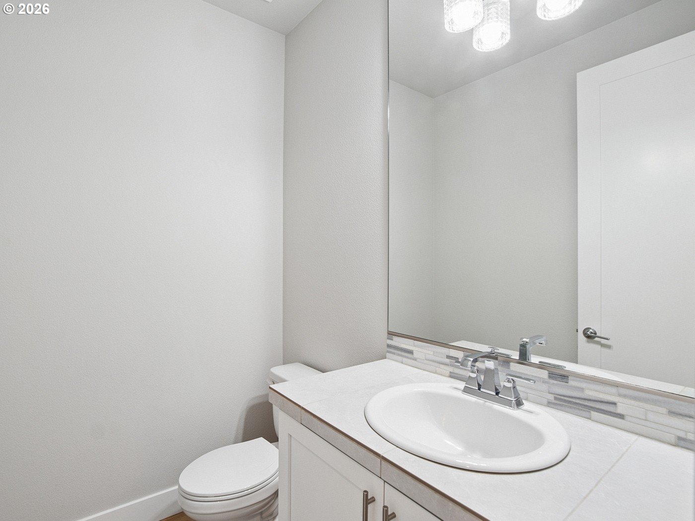 4093 Southeast Reed Drive Hillsboro, OR 97123 - Photo 7 of 48