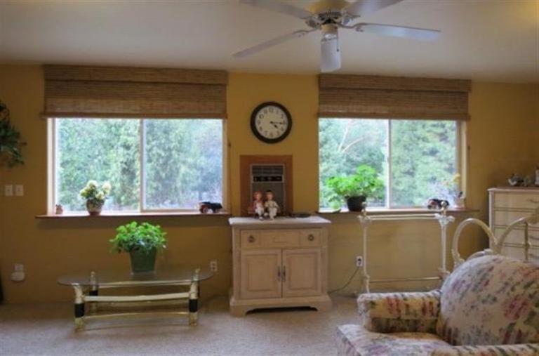 185 Verde Lane Merlin, OR 97532 - Photo 25 of 33 Large Master Bedroom has lots of privacy