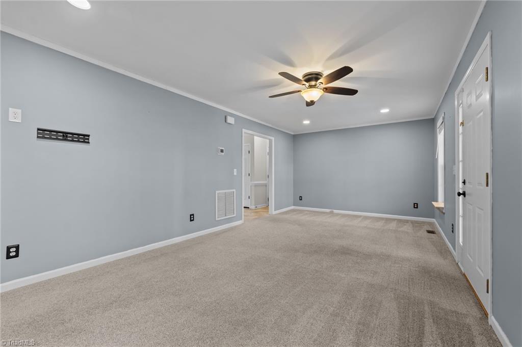 2310 Rothwood Acres Road Greensboro, NC 27406 - Photo 9 of 46 Gallery Image 9