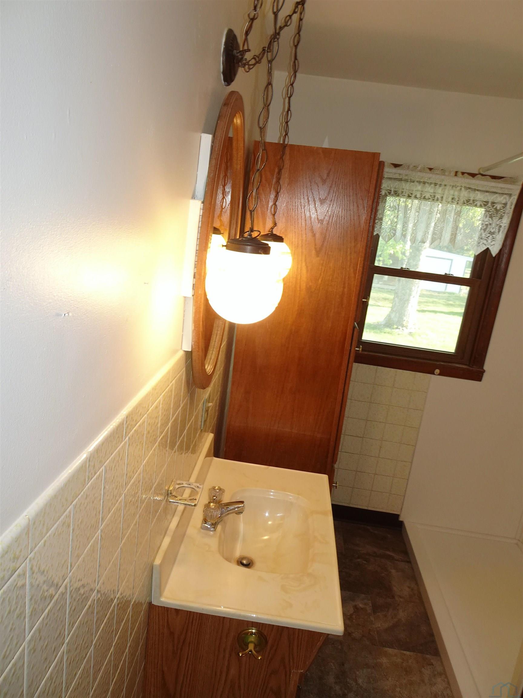 511 Oak Street Sheldon, IA 51201 - Photo 11 of 12 Gallery Image 11