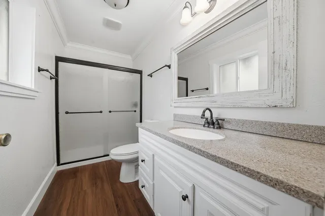 a view of a livingroom with an empty space