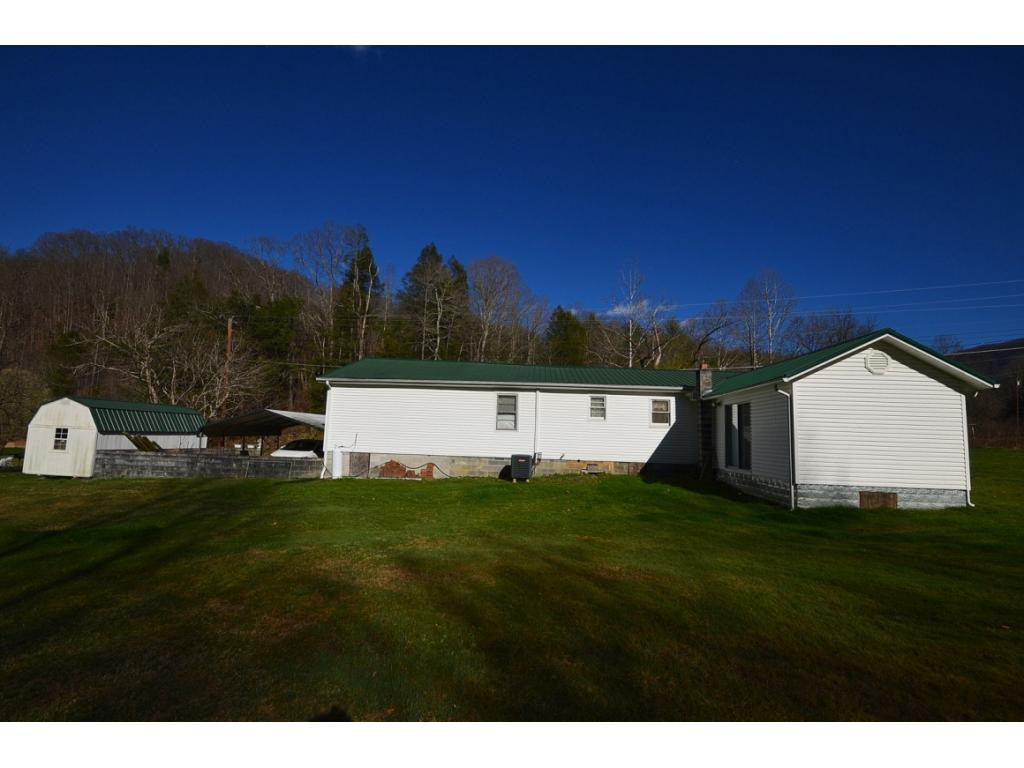 916 Flatwoods Road Bluff City, TN 37618 - Photo 31 of 32 Photo 31