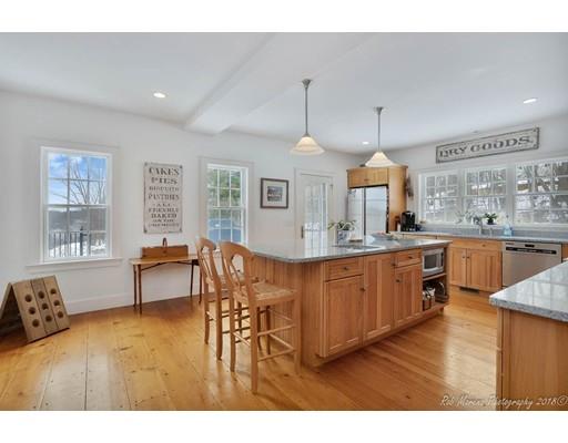 1048 Great Pond Road North Andover, MA 01845 - Photo 14 of 30