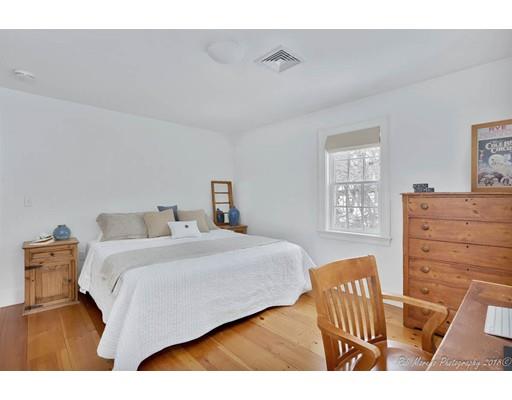 1048 Great Pond Road North Andover, MA 01845 - Photo 23 of 30