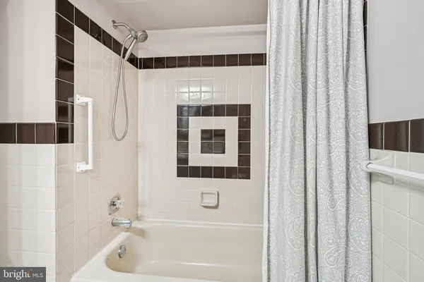$325,000 | 9906 Bustleton Avenue, Unit C25, Philadelphia, PA 19115