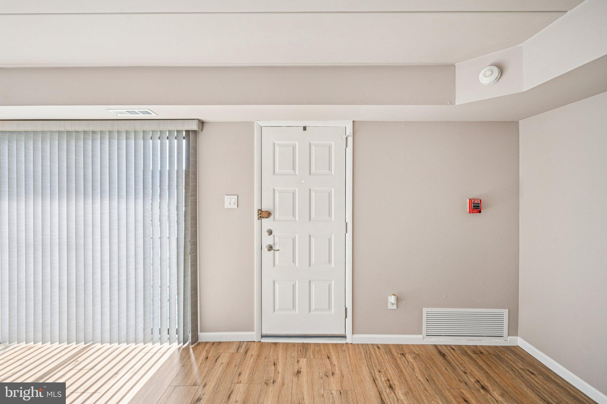9906 Bustleton Avenue, Unit C25 Philadelphia, PA 19115 - Photo 4 of 26 a view of wooden floor