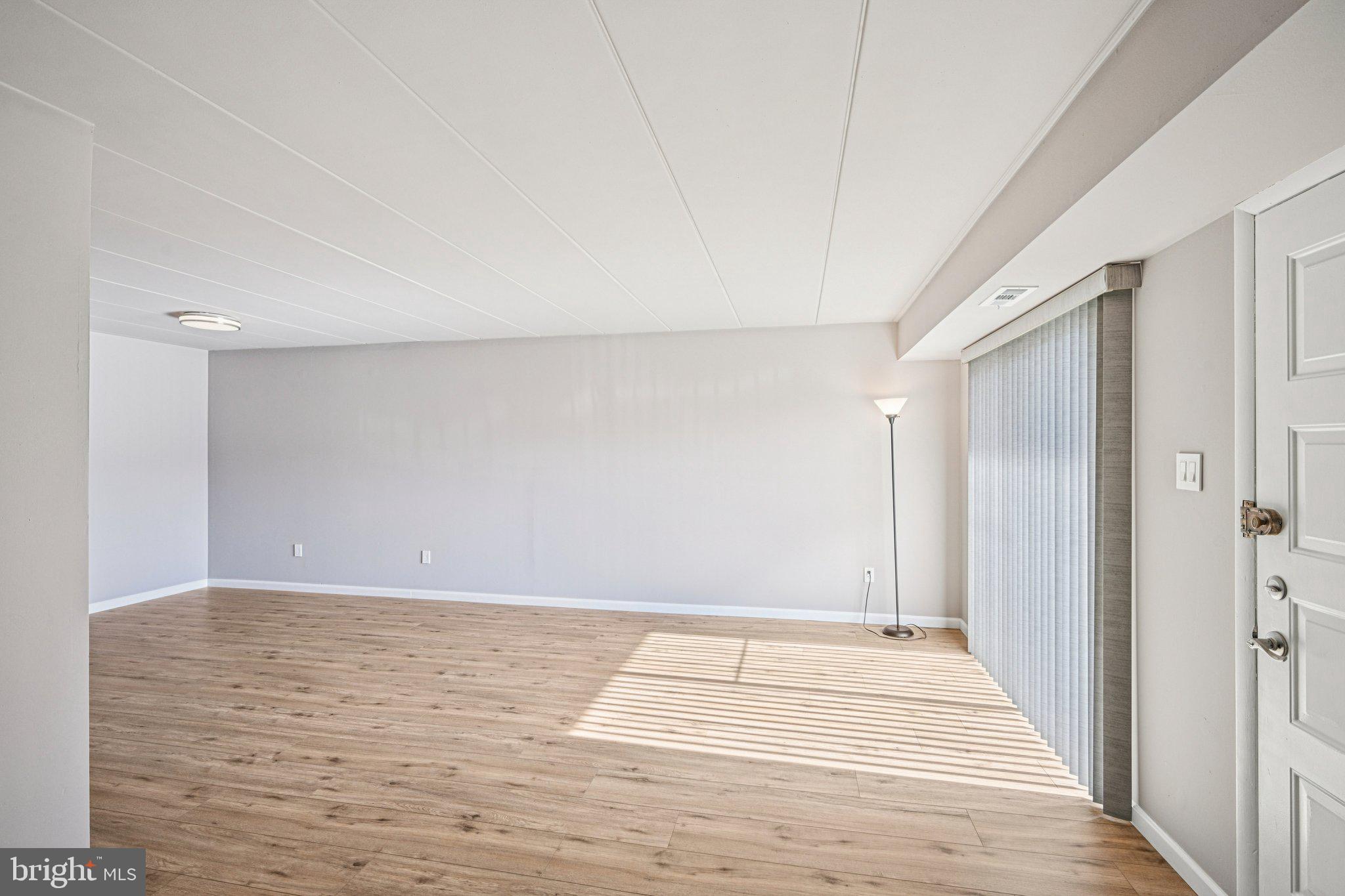 9906 Bustleton Avenue, Unit C25 Philadelphia, PA 19115 - Photo 6 of 26 a view of an empty room