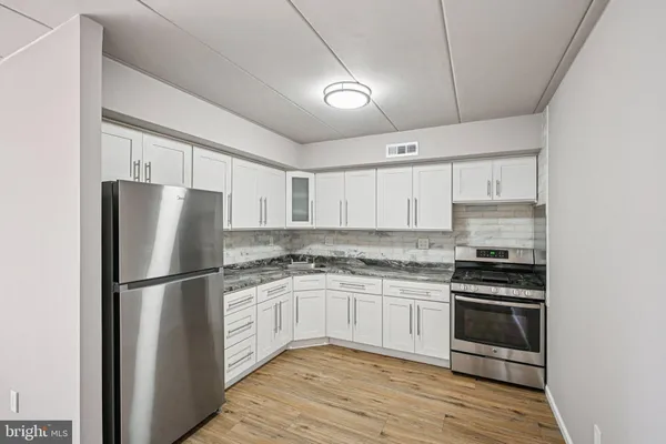 $325,000 | 9906 Bustleton Avenue, Unit C25, Philadelphia, PA 19115