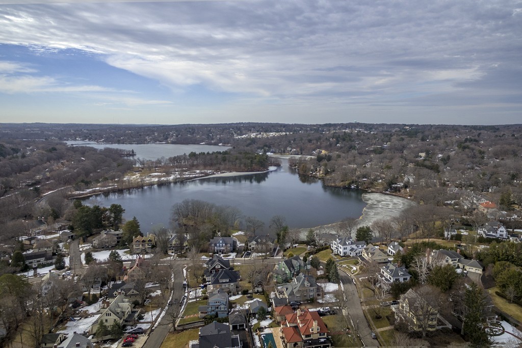 15 Ginn Road Winchester, MA 01890 - Photo 2 of 30 Gallery Image 2