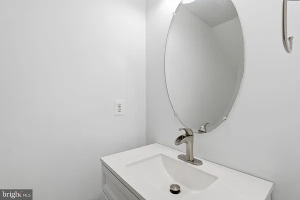 $2,600 | 14814 Mason Creek Circle, Woodbridge, VA 22191