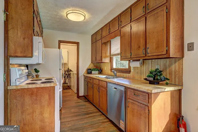 $299,000 | 2896 Ripple Court Southwest, Snellville, GA 30078