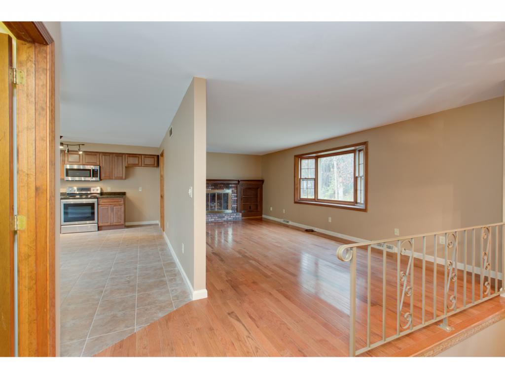22 Sand Hill Road Hudson, NH 03051 - Photo 2 of 21