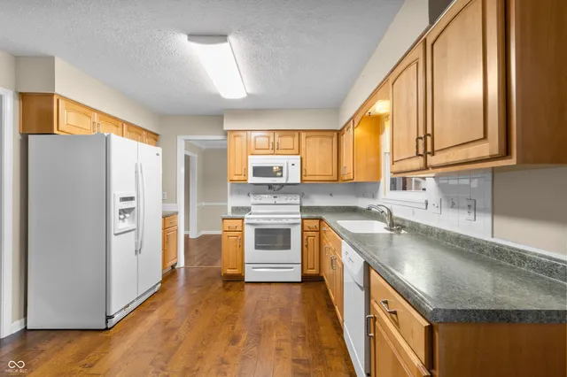 $347,000 | 5291 RidgeHill Way, Avon, IN 46123