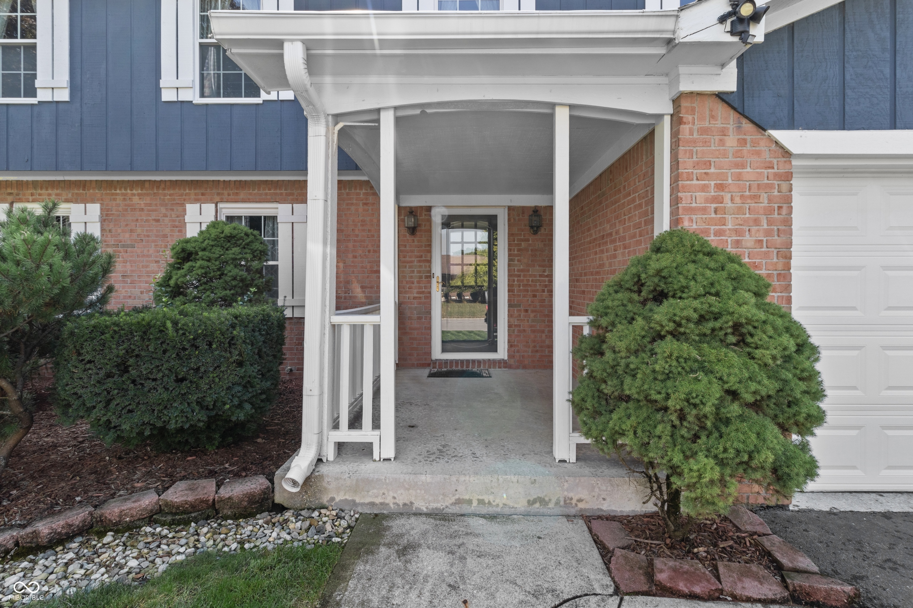 5291 RidgeHill Way Avon, IN 46123 - Photo 4 of 60