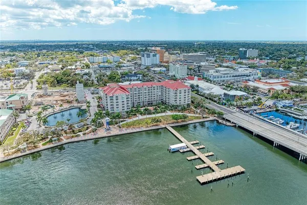 $430,000 | 808 3rd Avenue West, Unit 311, Bradenton, FL 34205