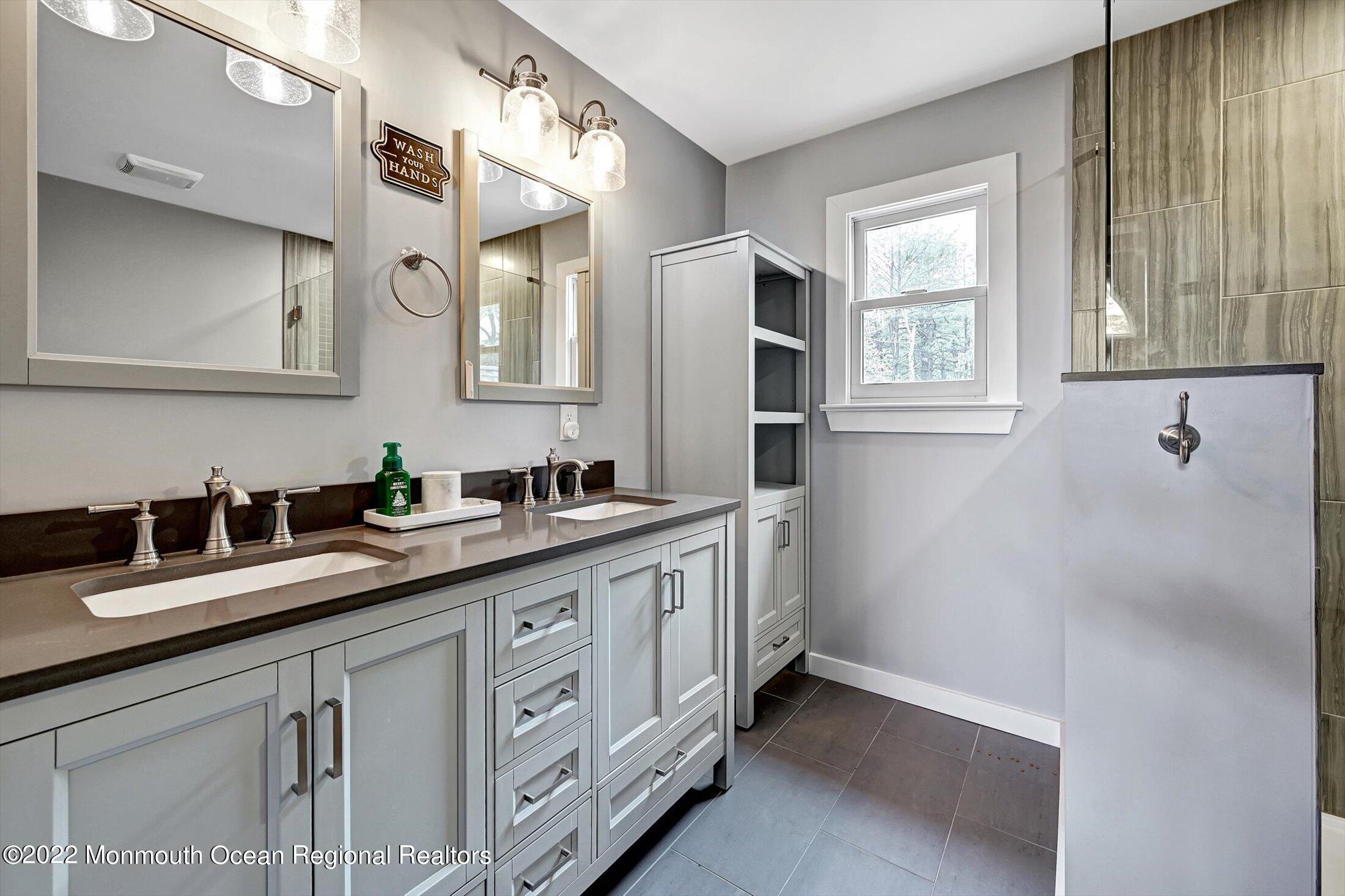 111 West Shenendoah Road Howell, NJ 07731 - Photo 23 of 46 23-22456916