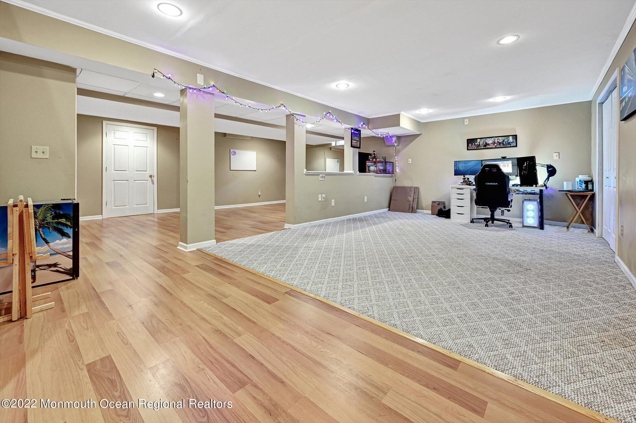 111 West Shenendoah Road Howell, NJ 07731 - Photo 28 of 46 28-22456934
