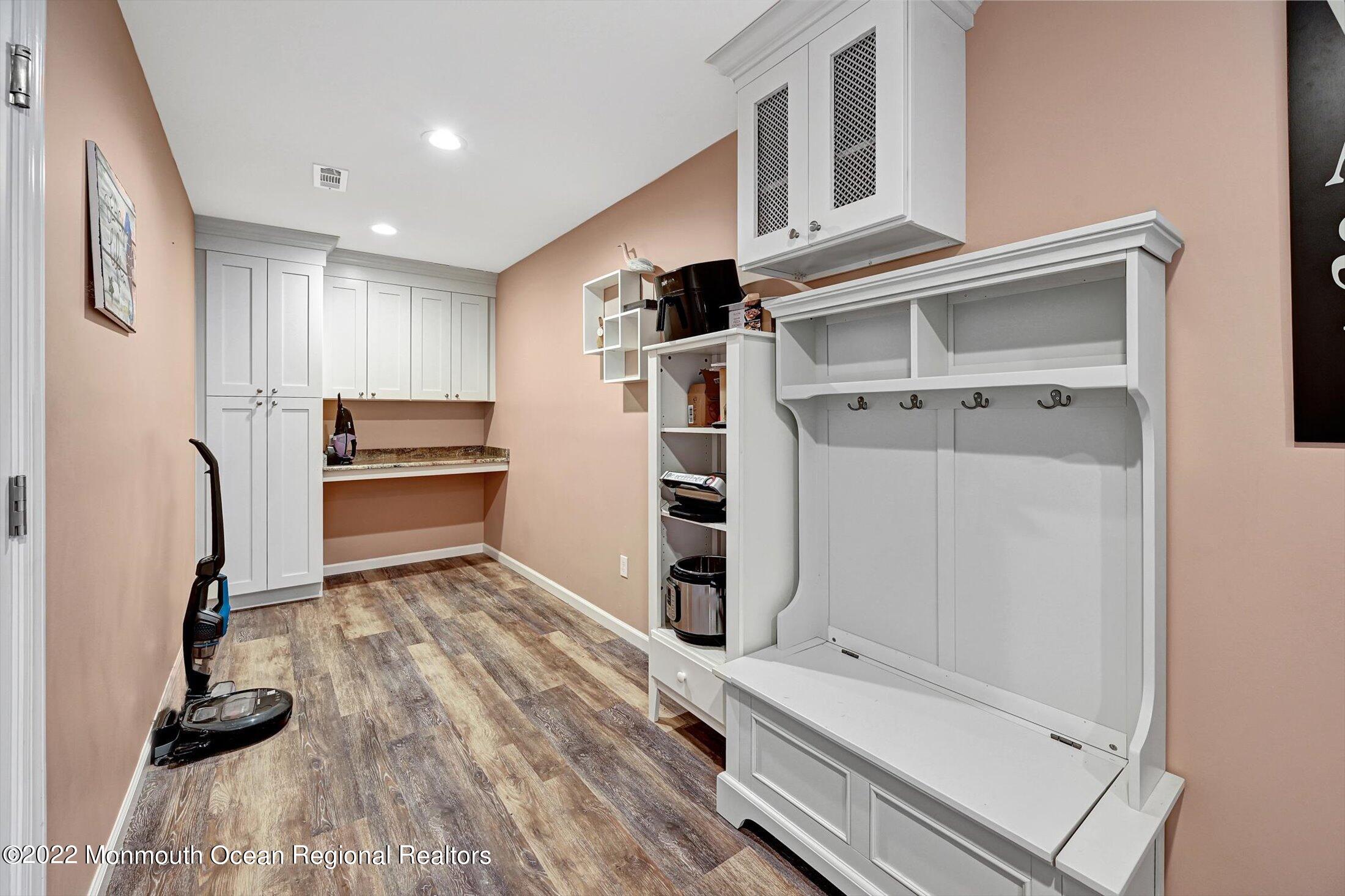 111 West Shenendoah Road Howell, NJ 07731 - Photo 32 of 46 32-22456950