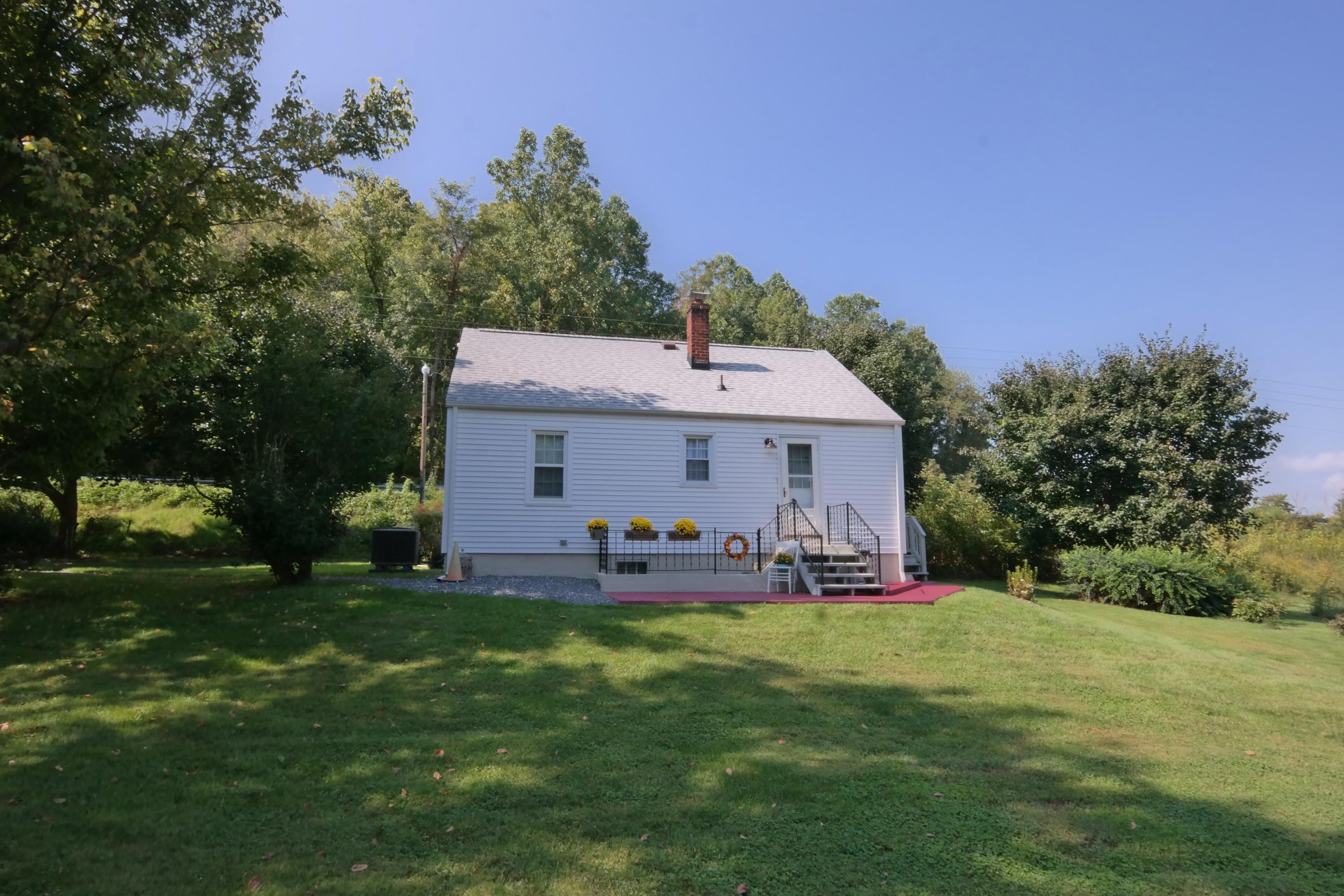 291 Hardbarger Road Buchanan, VA 24066 - Photo 14 of 22 Back of home