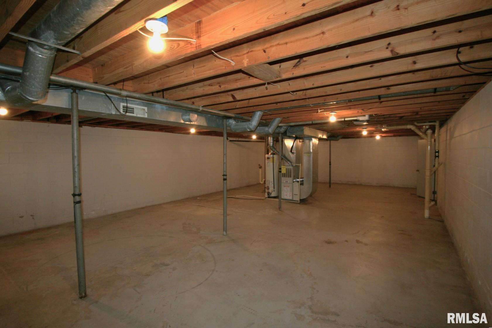 306 East Madison Street Mackinaw, IL 61755 - Photo 15 of 29